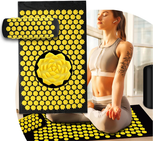 Acupressure mattress with pillow to improve stress, pain and increase a sense of calm - By Ripuy